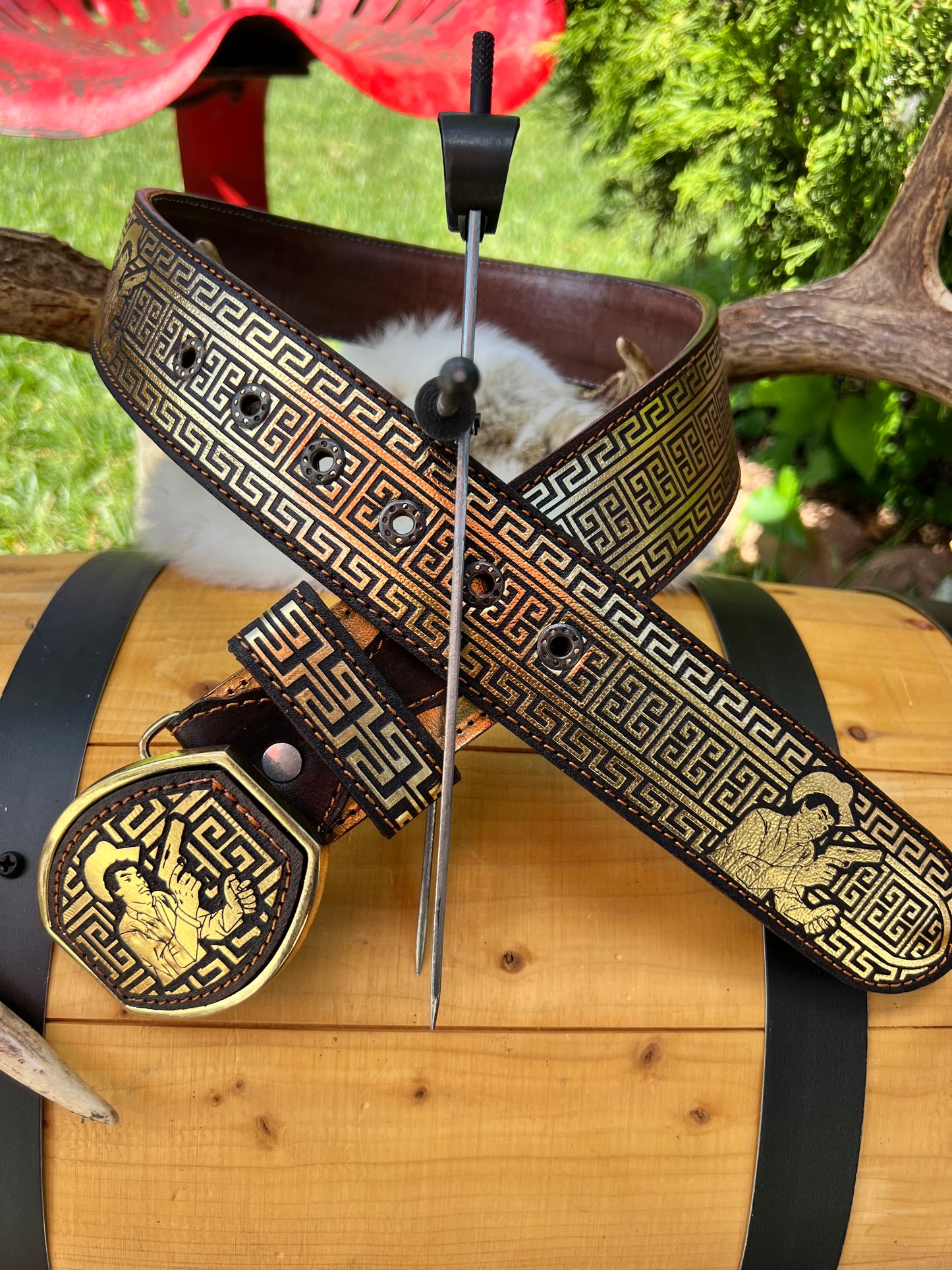 Chalino láser cut belt