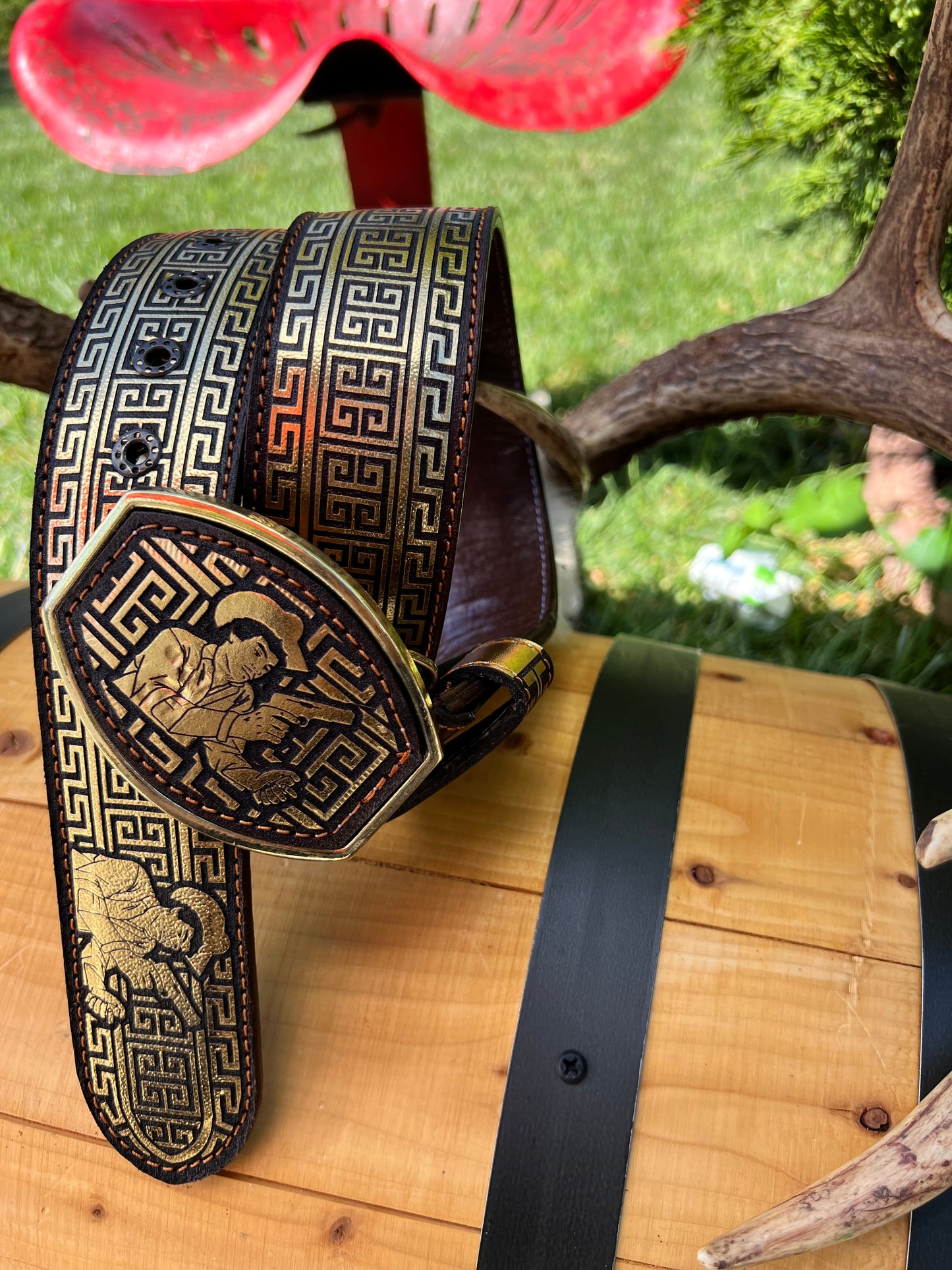 Chalino láser cut belt